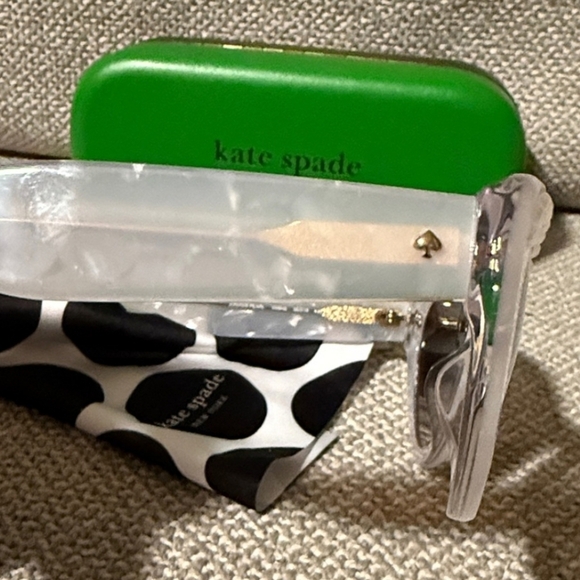 NEW Kate Spade Pearl-Embellished Cat-Eye Sunglasses w/Case - Picture 6 of 11